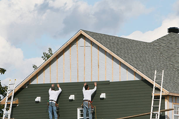 Professional Siding Repair technician working in Owensville, IN